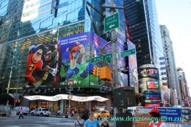 Times_Square_01