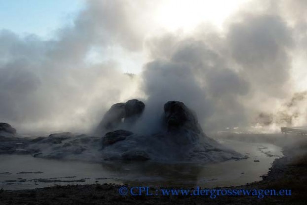 Grotto_Geyser