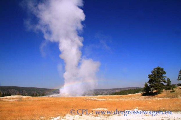 Old_Faithful_Geyser
